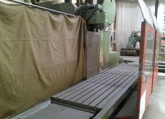 Bed Type Milling Machine - Universal WMW-UNION 1133-M129