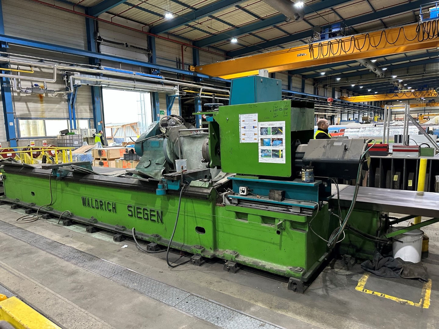 CNC Roll Grinding Machine-Waldrich Siegen